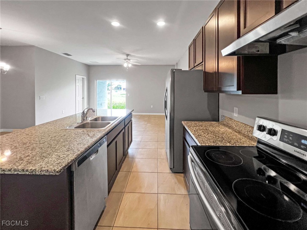 1320 SW Trafalgar Parkway