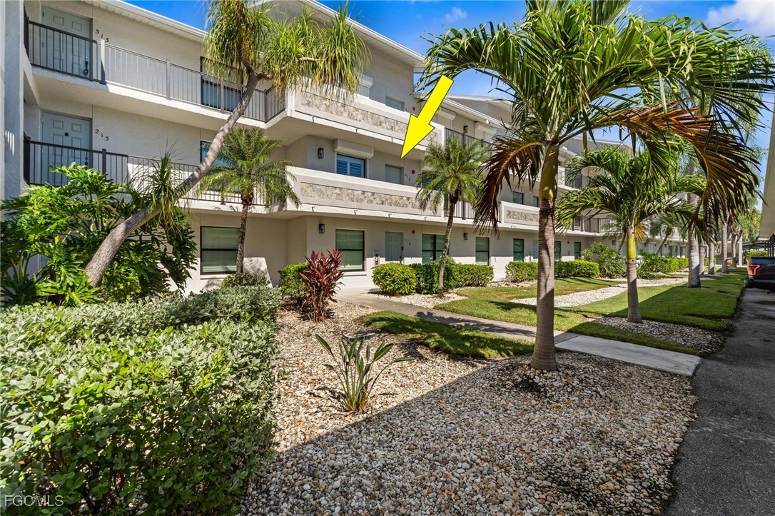 4240 SE 20th Place, Apt 212