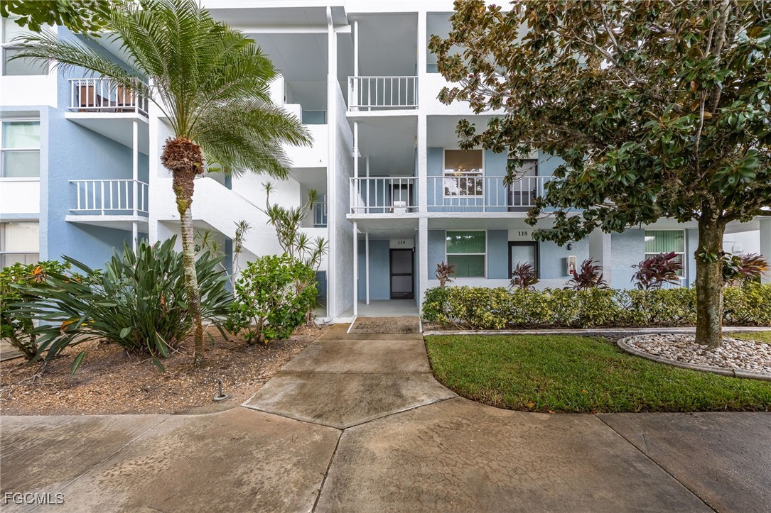 5959  Winkler Road, Apt 218