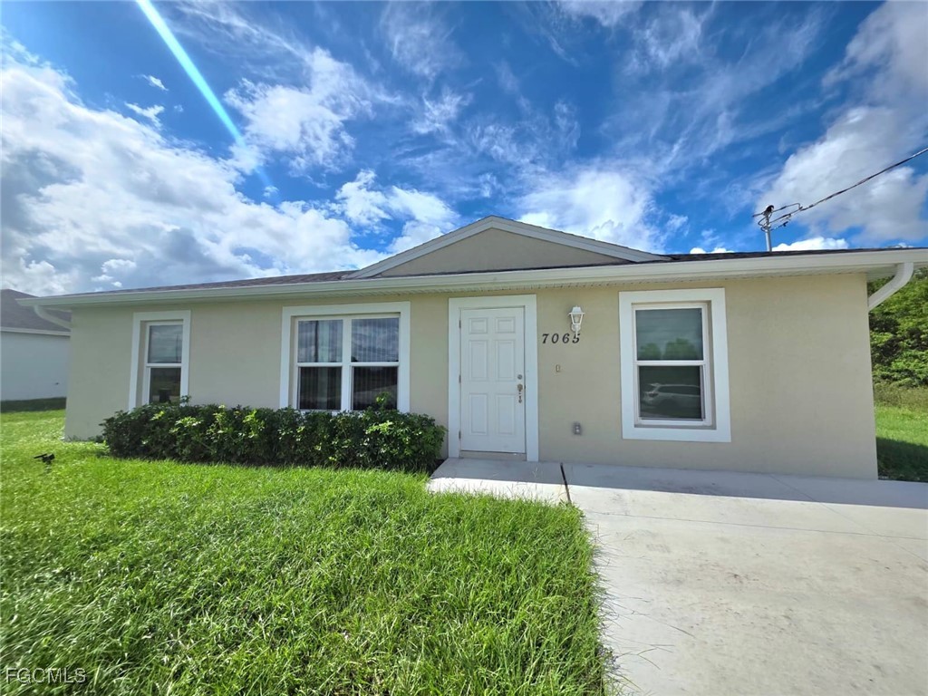 7065  Berwick Circle
