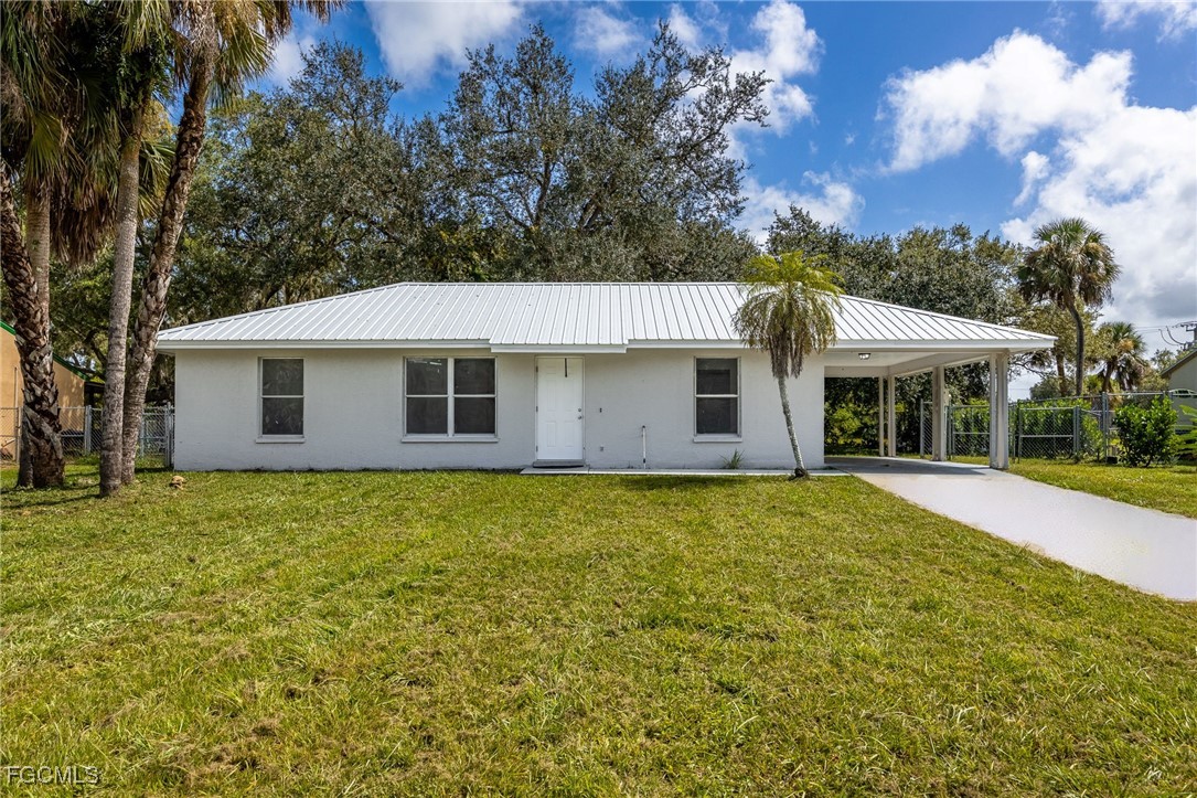 4041 E Sunflower Circle