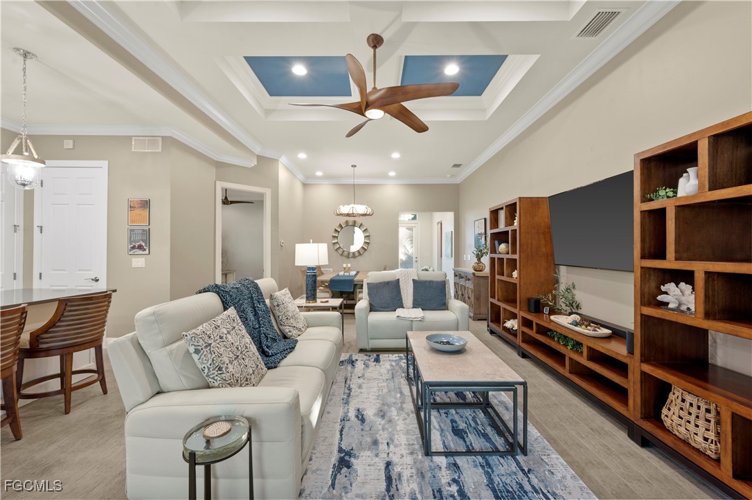 12109  Chrasfield Chase