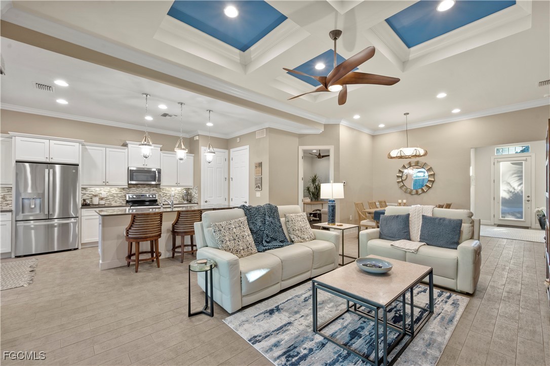 12109  Chrasfield Chase