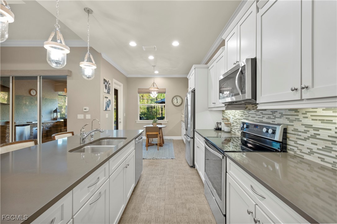 12109  Chrasfield Chase