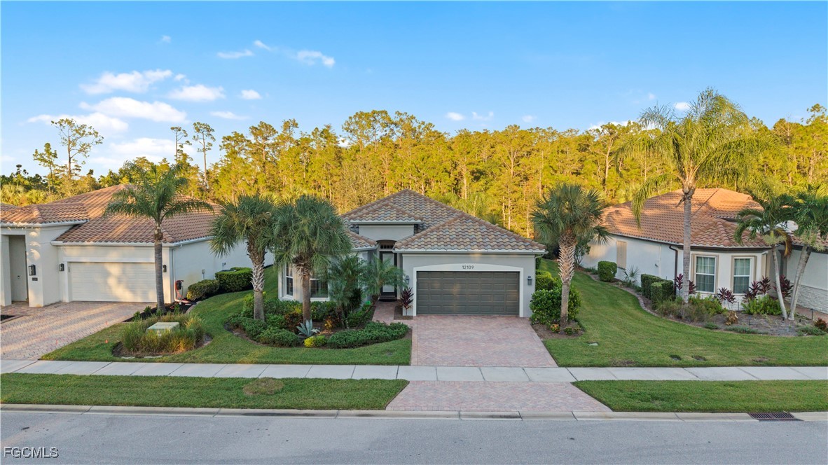 12109  Chrasfield Chase