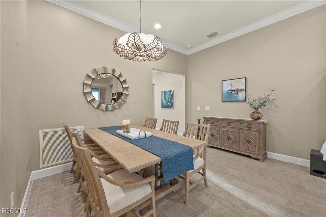 12109  Chrasfield Chase