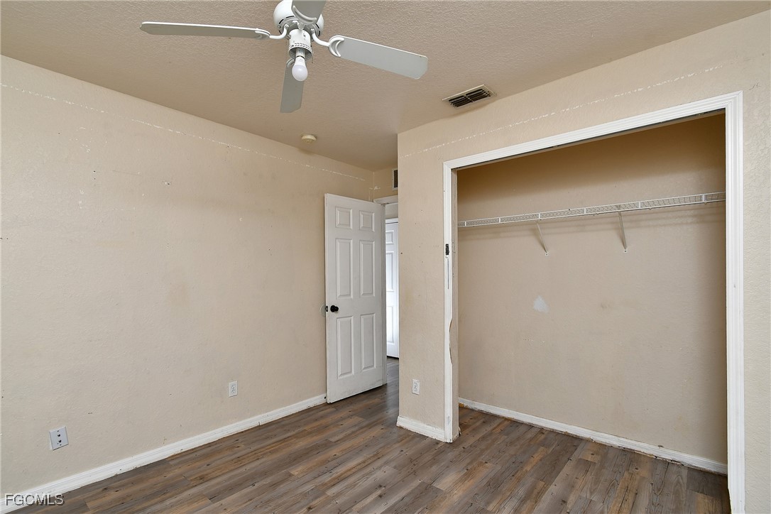 1400  Sunniland Boulevard