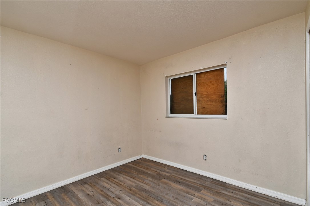 1400  Sunniland Boulevard