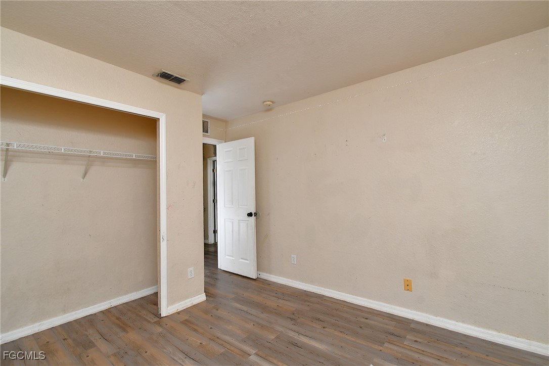 1400  Sunniland Boulevard