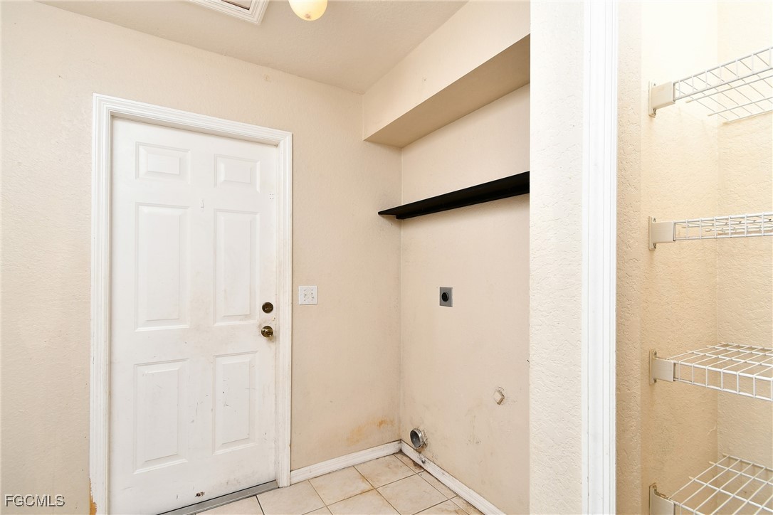 1400  Sunniland Boulevard