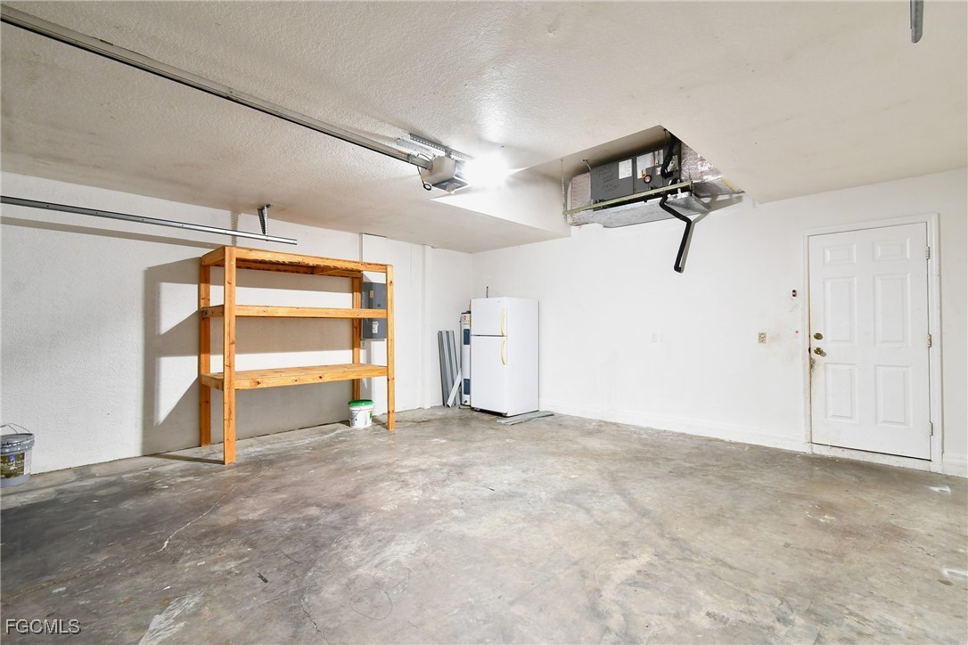 1400  Sunniland Boulevard