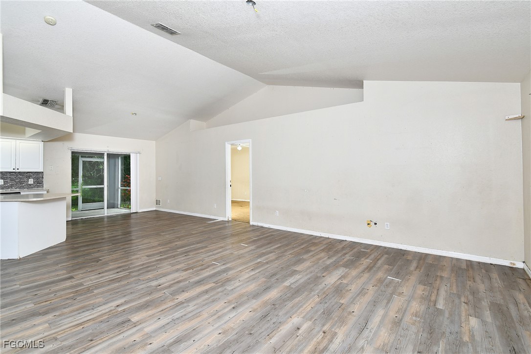 1400  Sunniland Boulevard