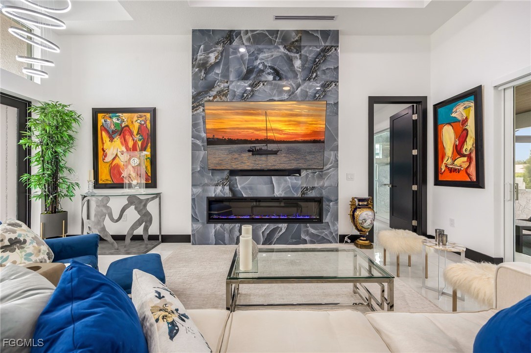 1202 SW 11th Place