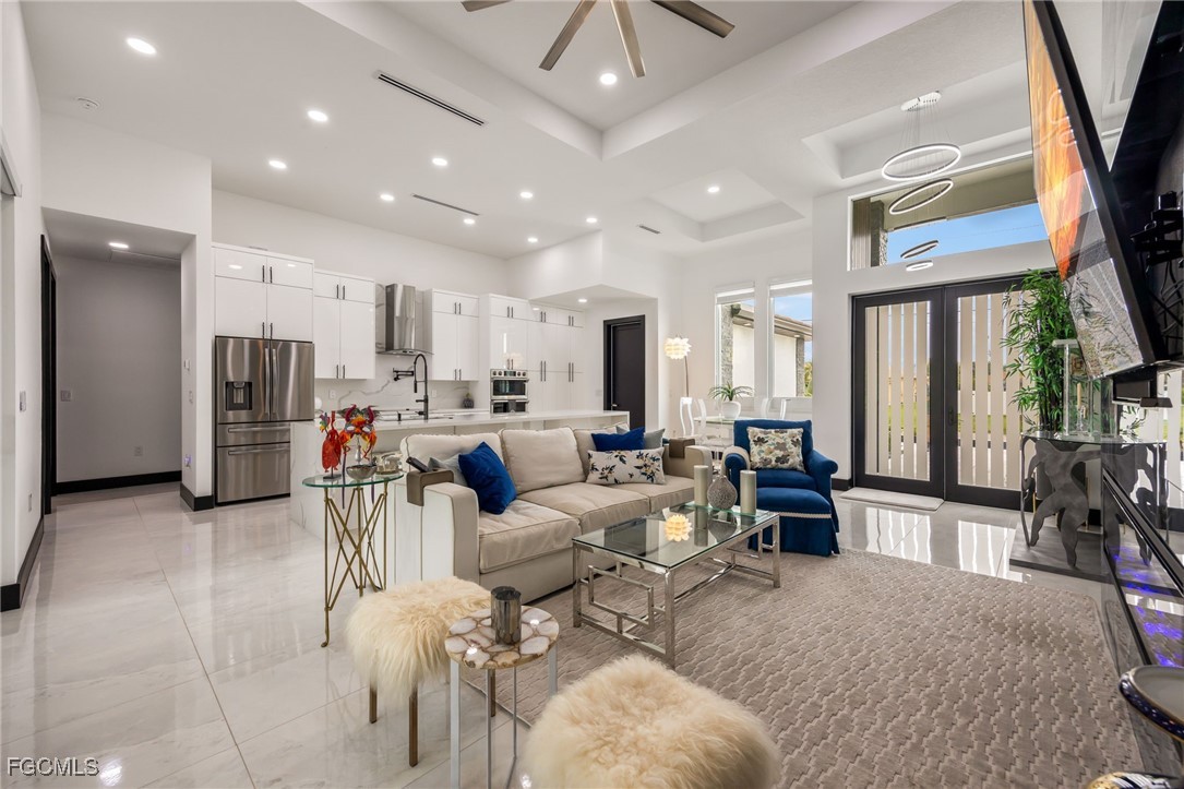 1202 SW 11th Place