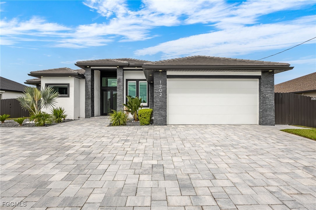 1202 SW 11th Place