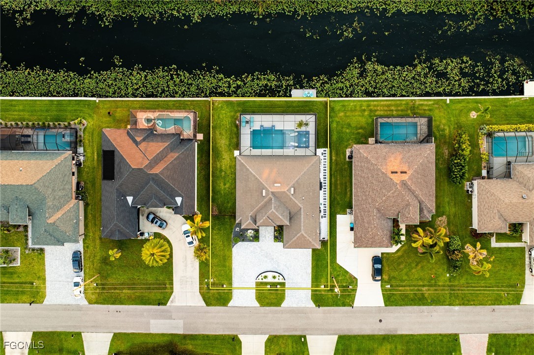 1202 SW 11th Place