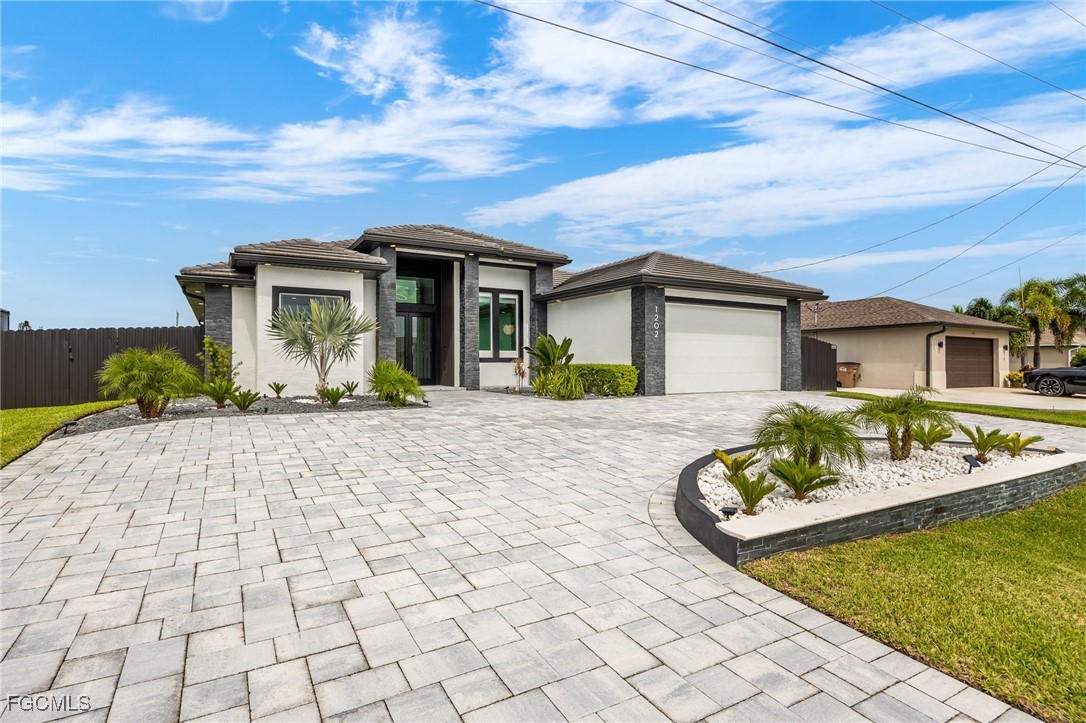 1202 SW 11th Place