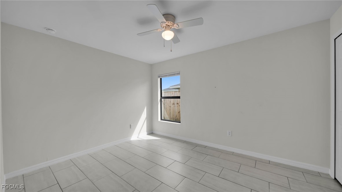 324/326 SE 16th Place, Apt 326