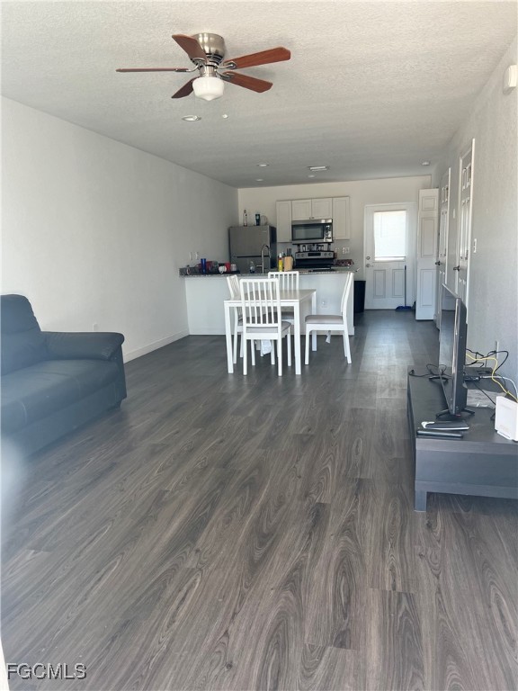 701 S Lopez Street, Apt 1