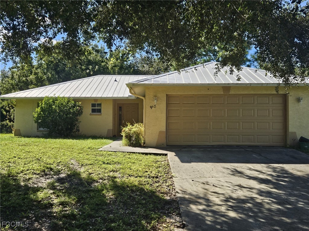 910  Naples Avenue