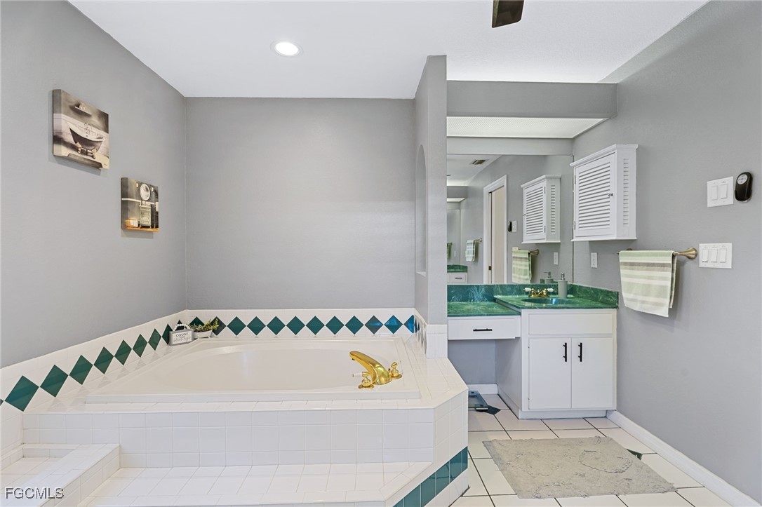 1048  Harbour Drake Drive