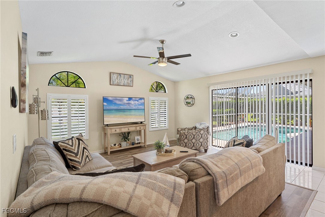 1048  Harbour Drake Drive