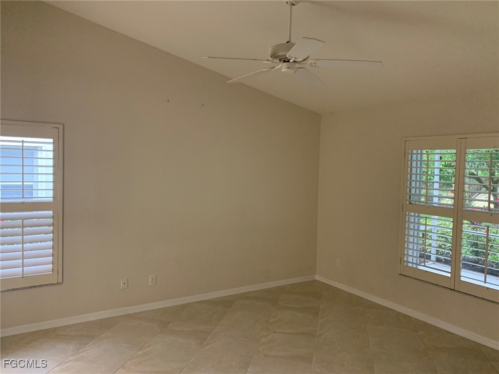 1909 W Crown Pointe Boulevard