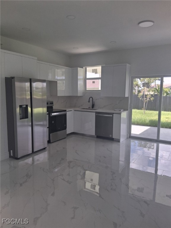 2207 NW 25th Lane