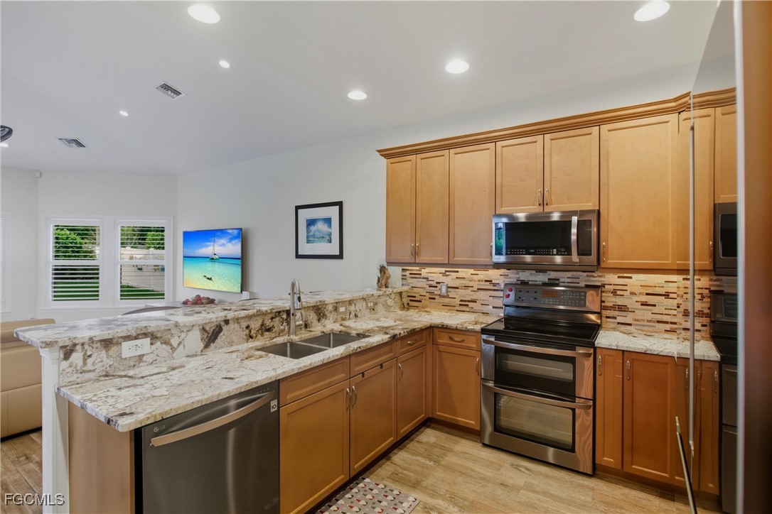 15777  Caloosa Creek Circle