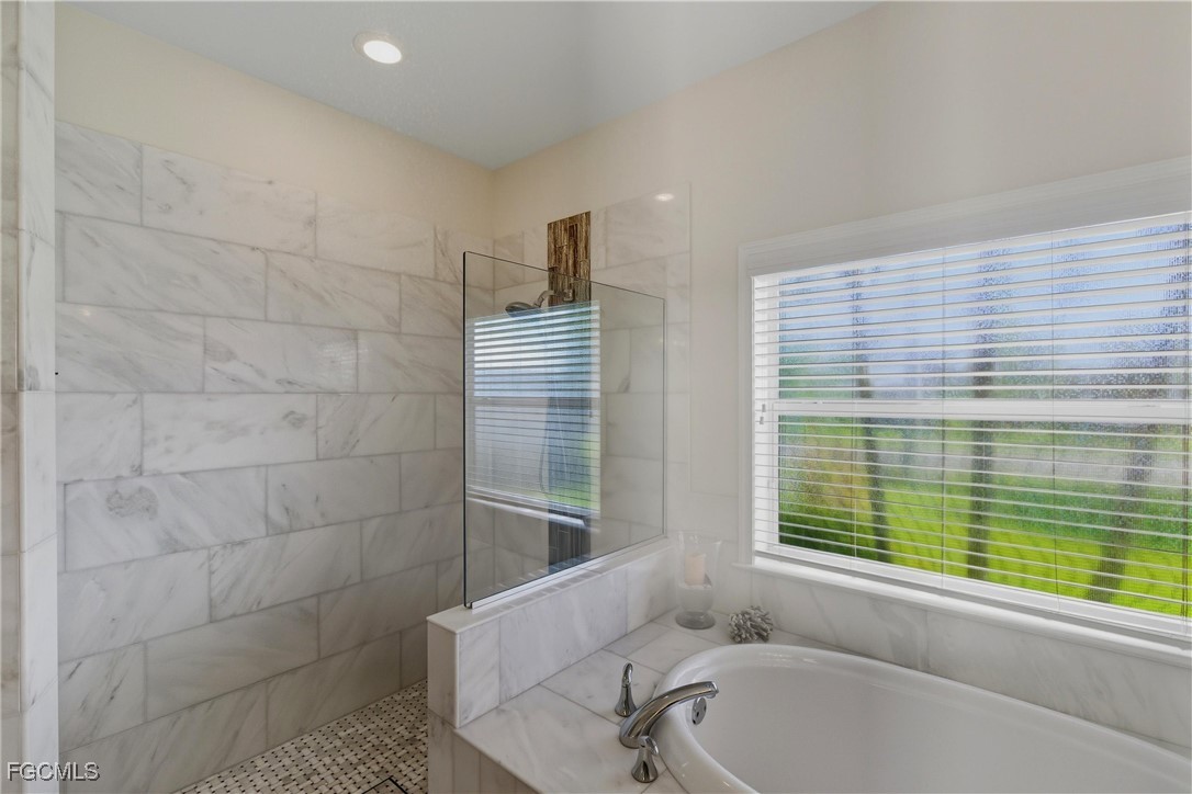 15777  Caloosa Creek Circle