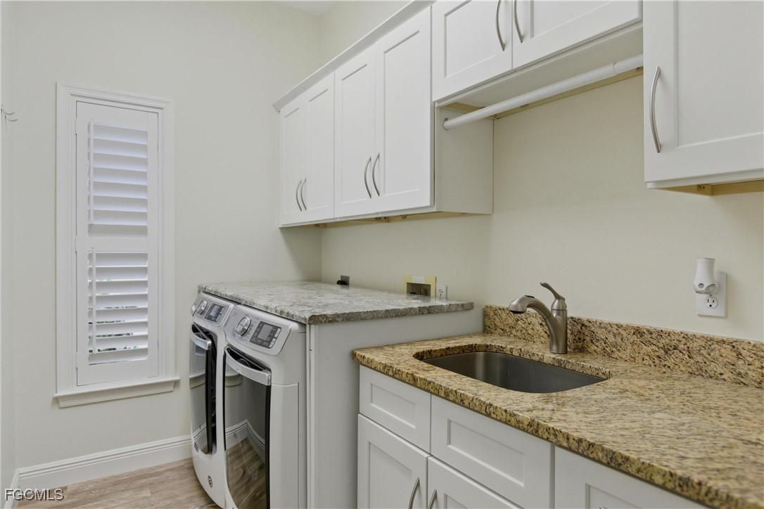 15777  Caloosa Creek Circle
