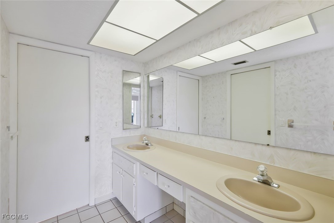 206 SE 37th Terrace