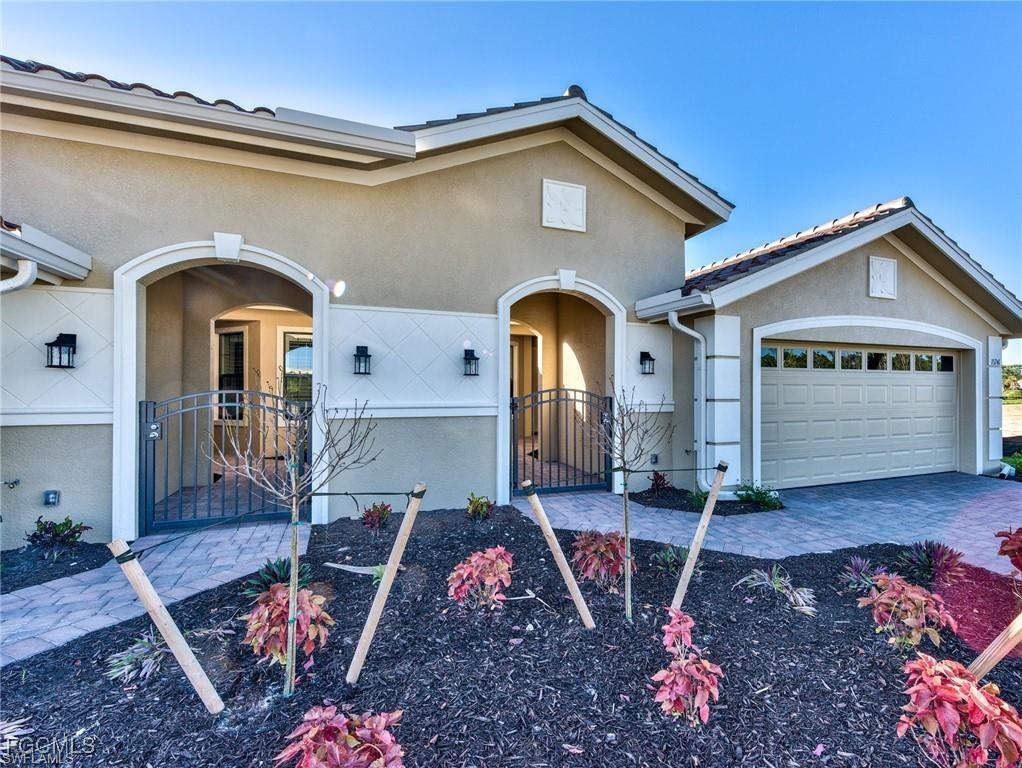 15241  CORTONA Way