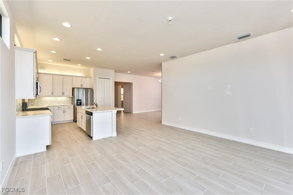 15241  CORTONA Way