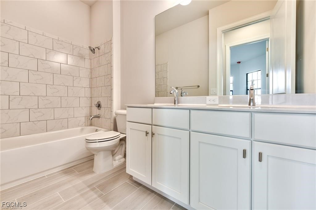 15241  CORTONA Way