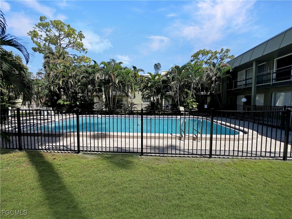 1852-D  Golfview Avenue, Apt 35