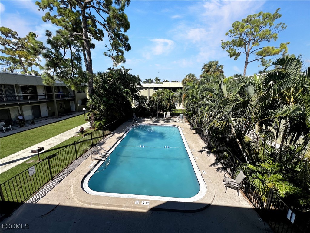 1852-D  Golfview Avenue, Apt 35