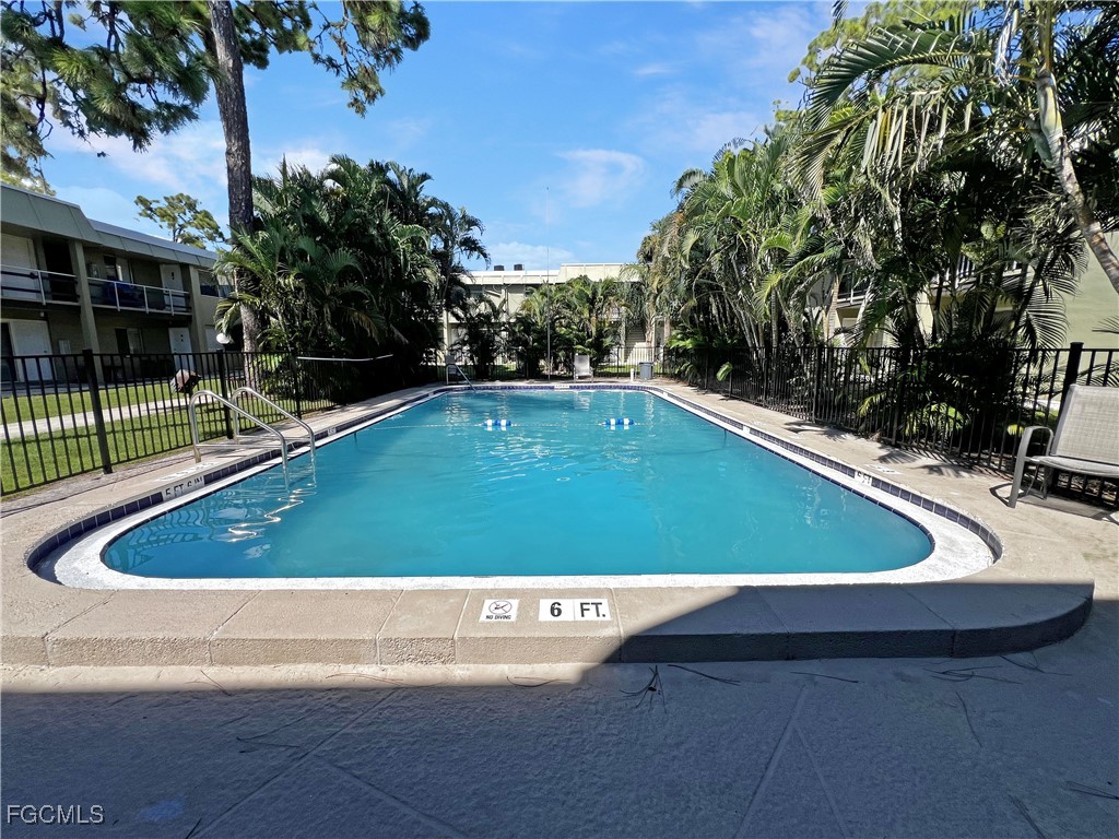 1852-D  Golfview Avenue, Apt 35