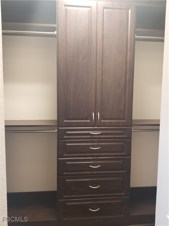 11651  Oakwood Preserve Place