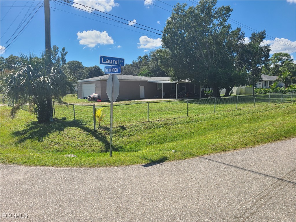 2463  Laurel Lane