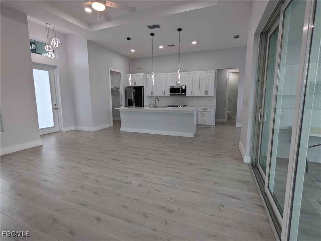 3027 SW 16th Place