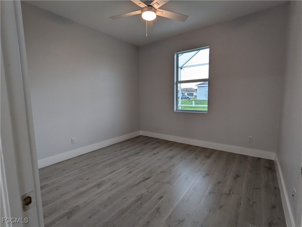 3027 SW 16th Place