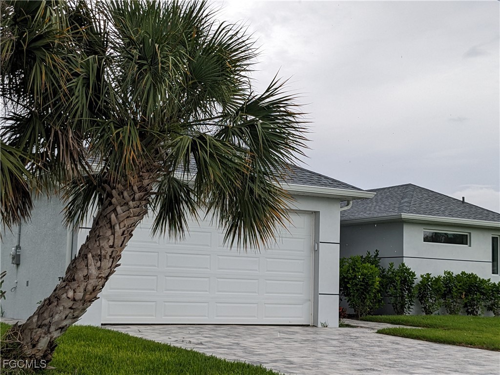 3027 SW 16th Place