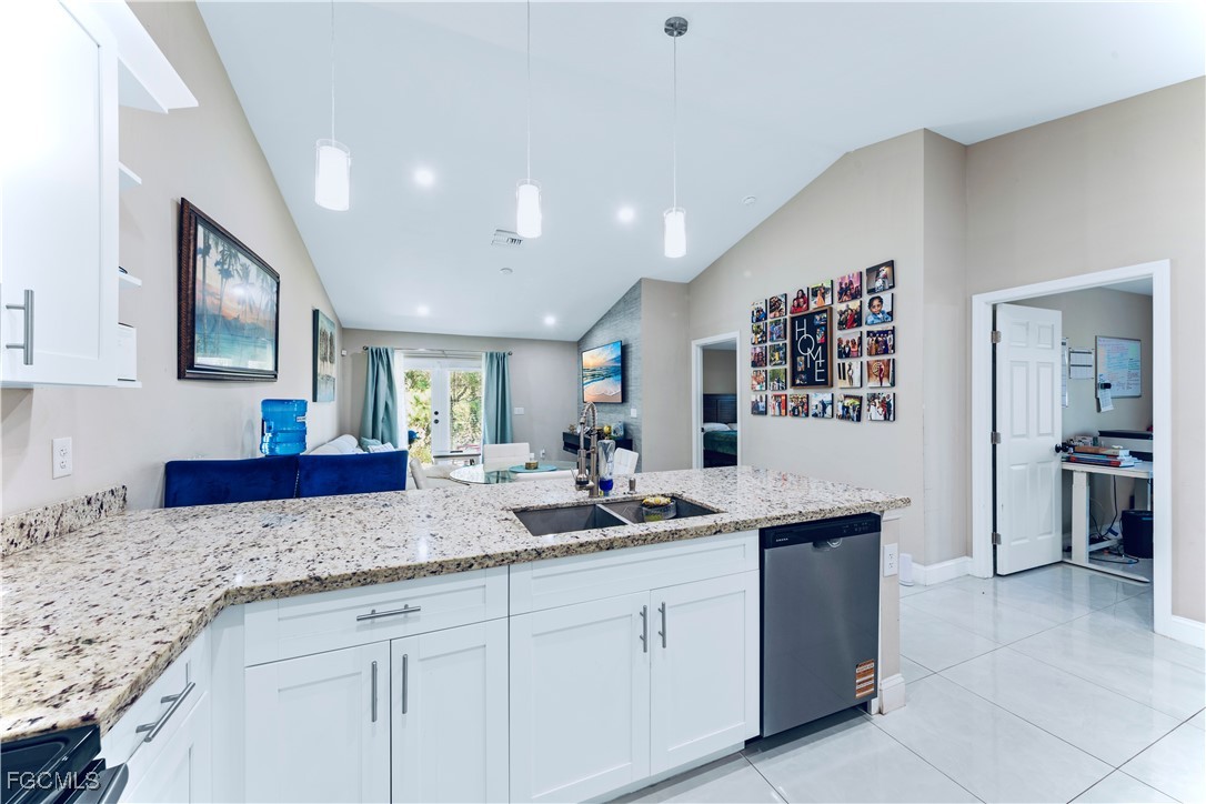 4465/4467  30th Street