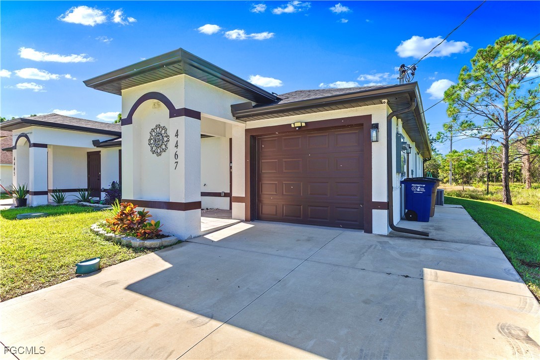 4465/4467  30th Street