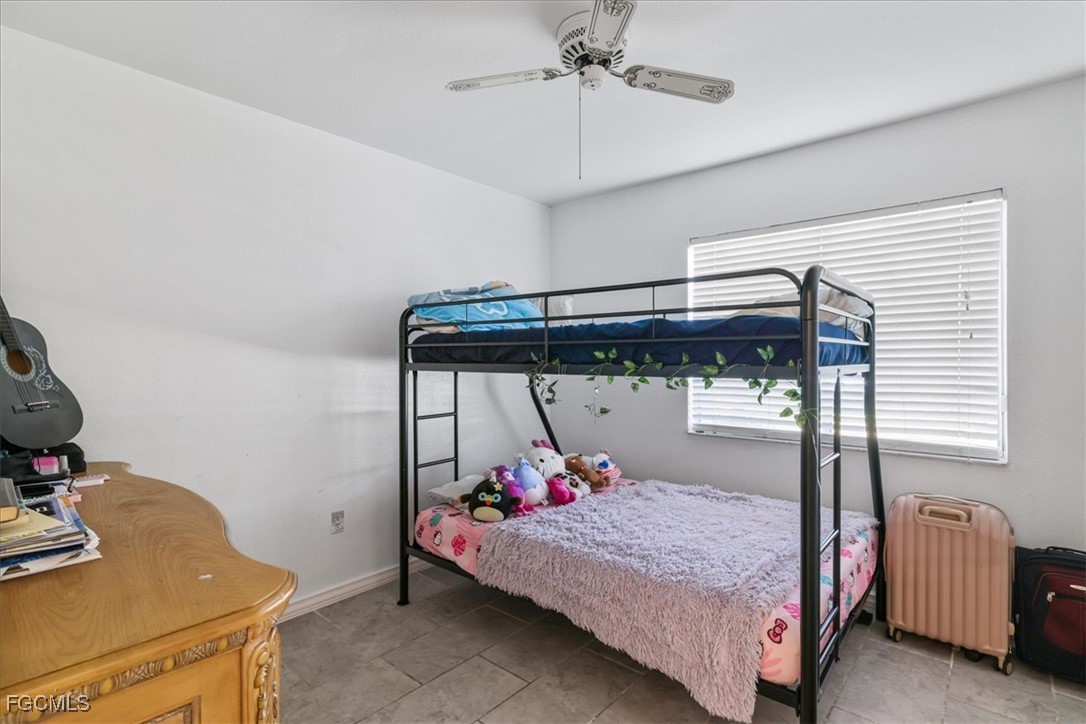 4077 S Edgewater Circle