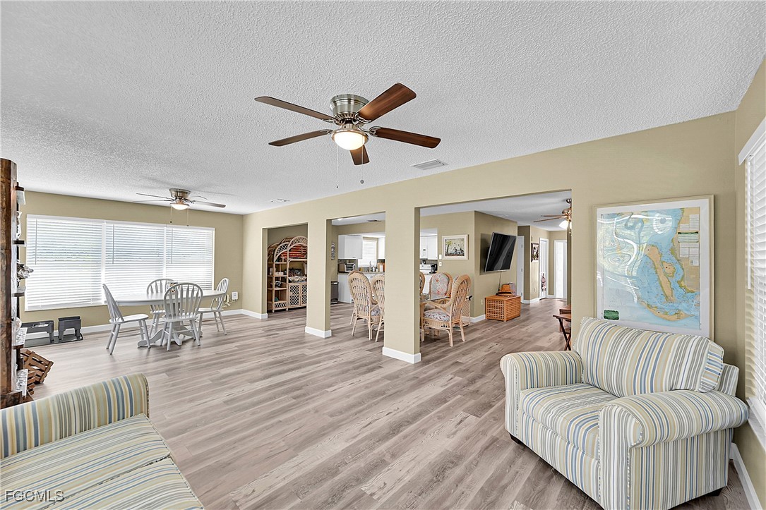 15804  Missouri Street