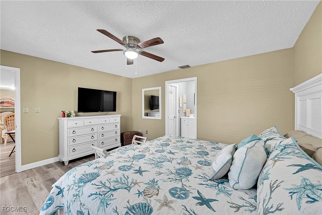 15804  Missouri Street