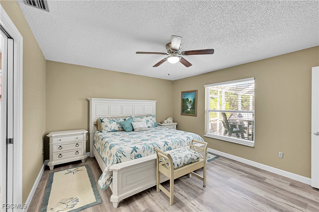 15804  Missouri Street