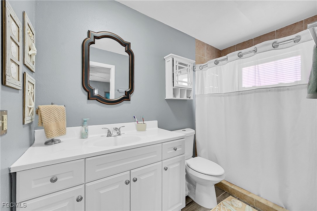 15804  Missouri Street